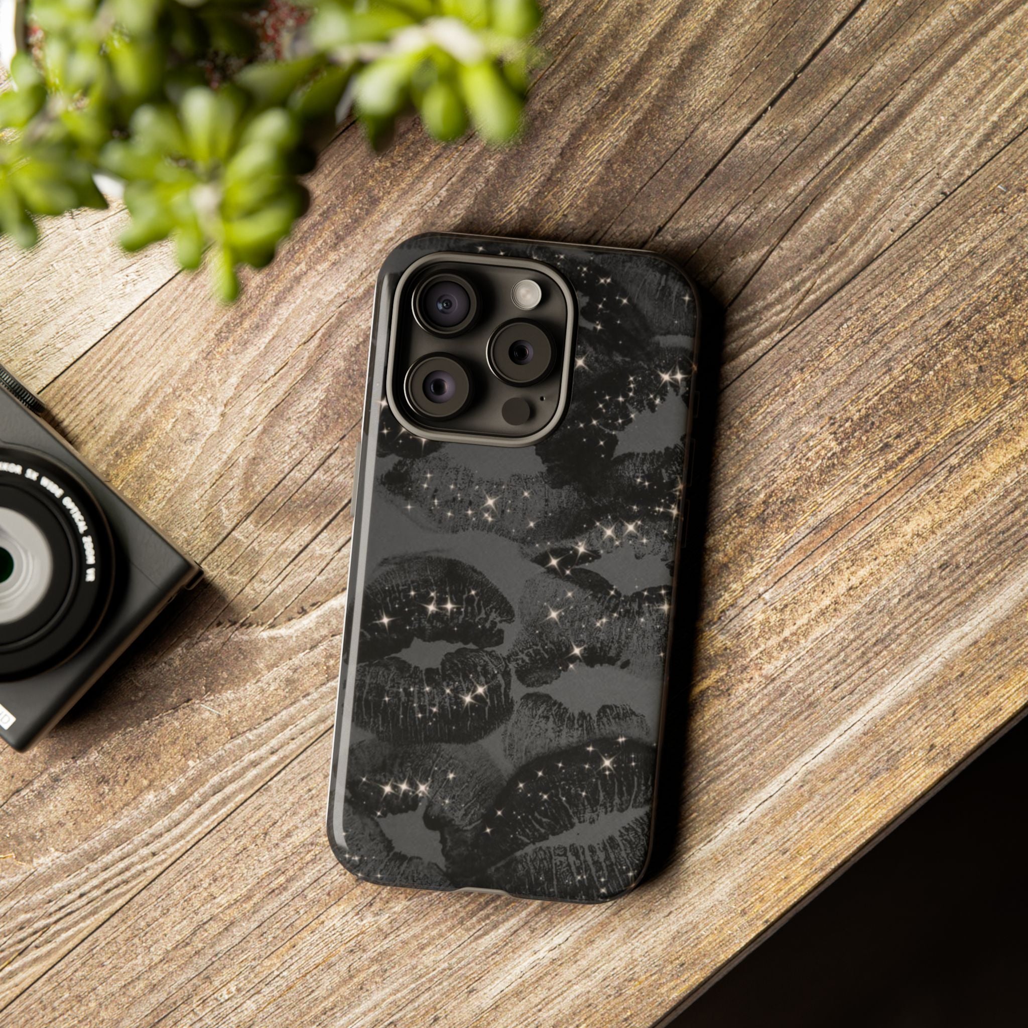 Black Glitter Kiss Phone Case — Sparkling Lip Print Protective Cover