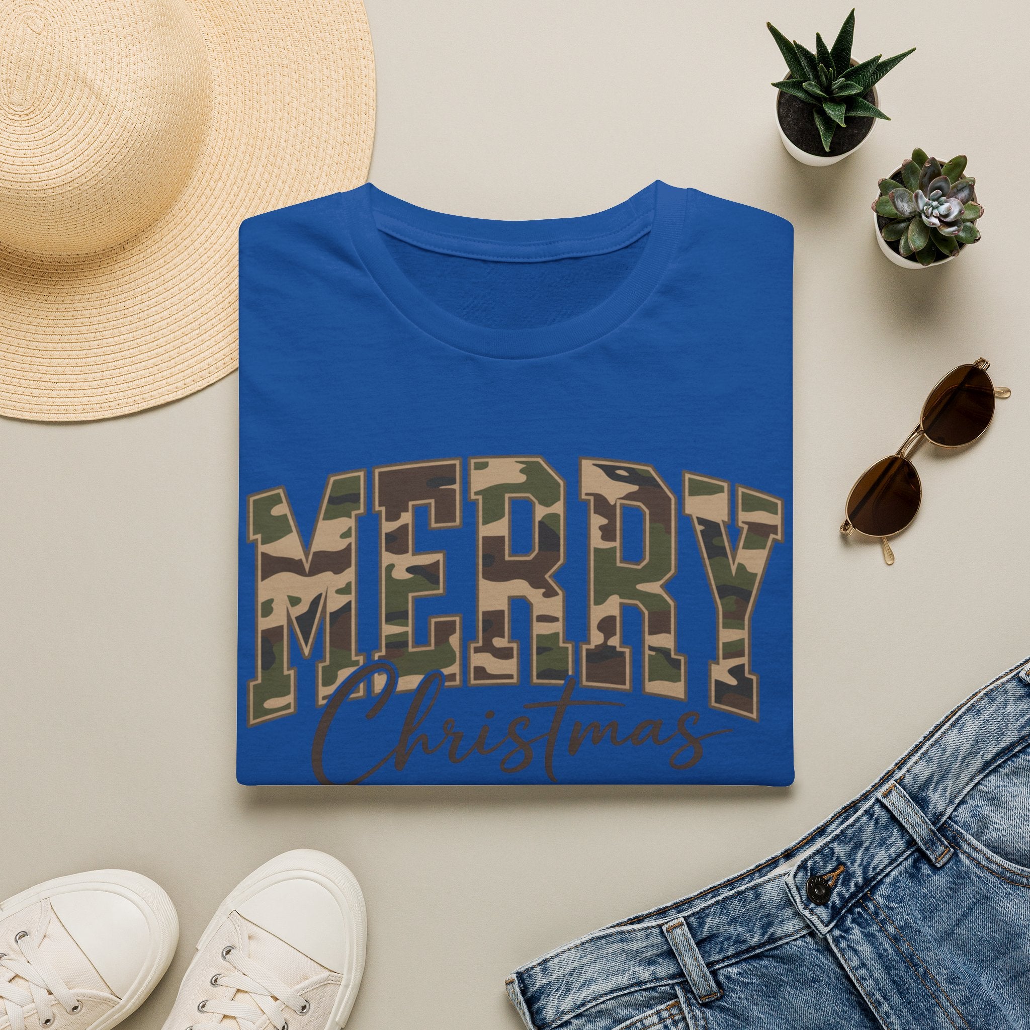 Camo "Merry Christmas" T‑Shirt — Holiday Casual Tee for Outdoorsy Families