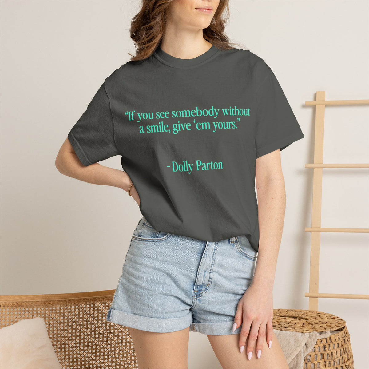 Dolly Parton Quote T-Shirt – "If you see somebody without a smile, give 'em yours"