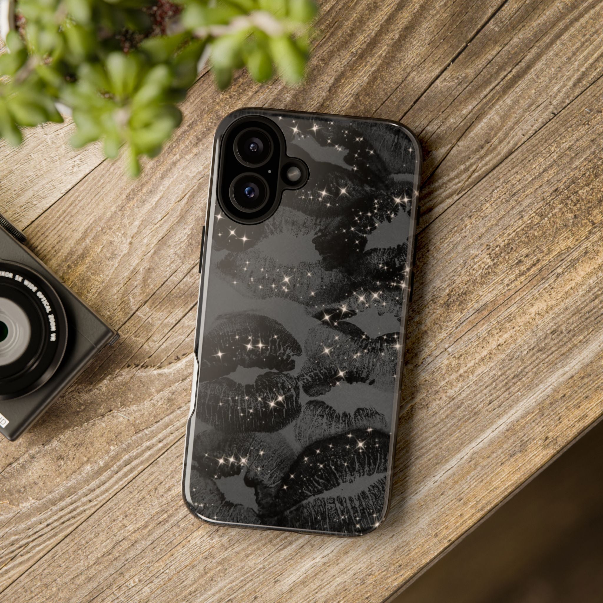 Black Glitter Kiss Phone Case — Sparkling Lip Print Protective Cover