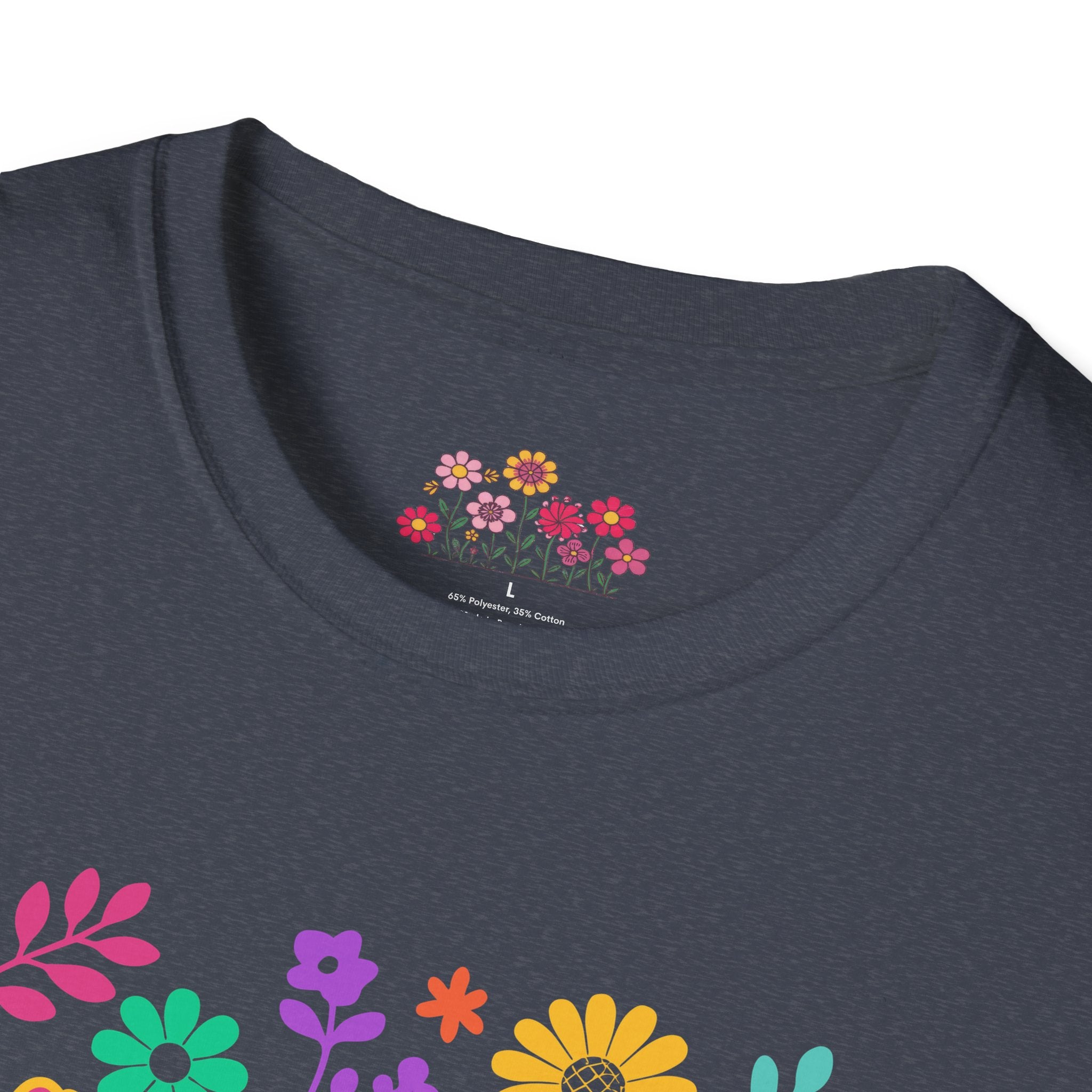 La Mejor Mamá del Mundo T-Shirt — Colorful Floral Mother’s Day Tee
